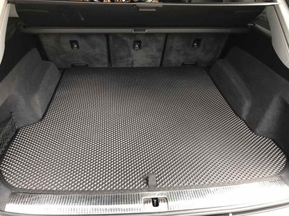 Trunk mat (EVA, black) for Audi Q7 2015- - Reelken Auto