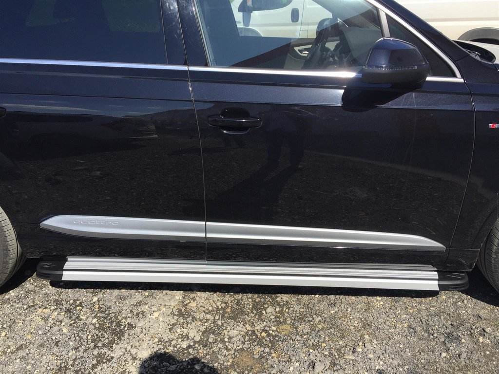 Lateral platforms Maya V4 (2 pieces, aluminum) for Audi Q7 2015- - Reelken Auto