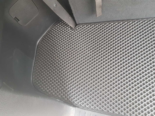 EVA Trunk Mat (small, black) for Toyota Highlander 2013-2019 - image 2