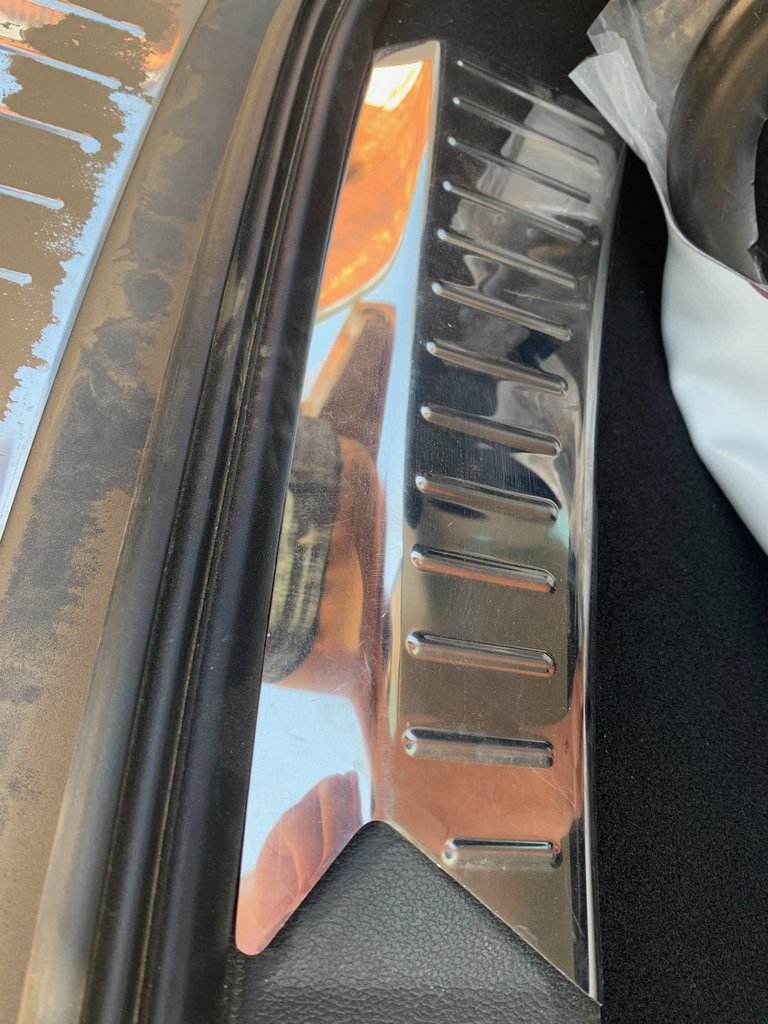 Cover on the threshold of the trunk 2013-2016 (2 parts, stainless steel) for Ford Kuga/Escape 2013-2019 - Reelken Auto