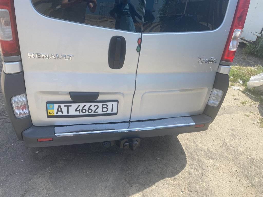 Covers on the rear bumper Carmos V1 (stainless steel) for Opel Vivaro 2001-2015 - Reelken Auto