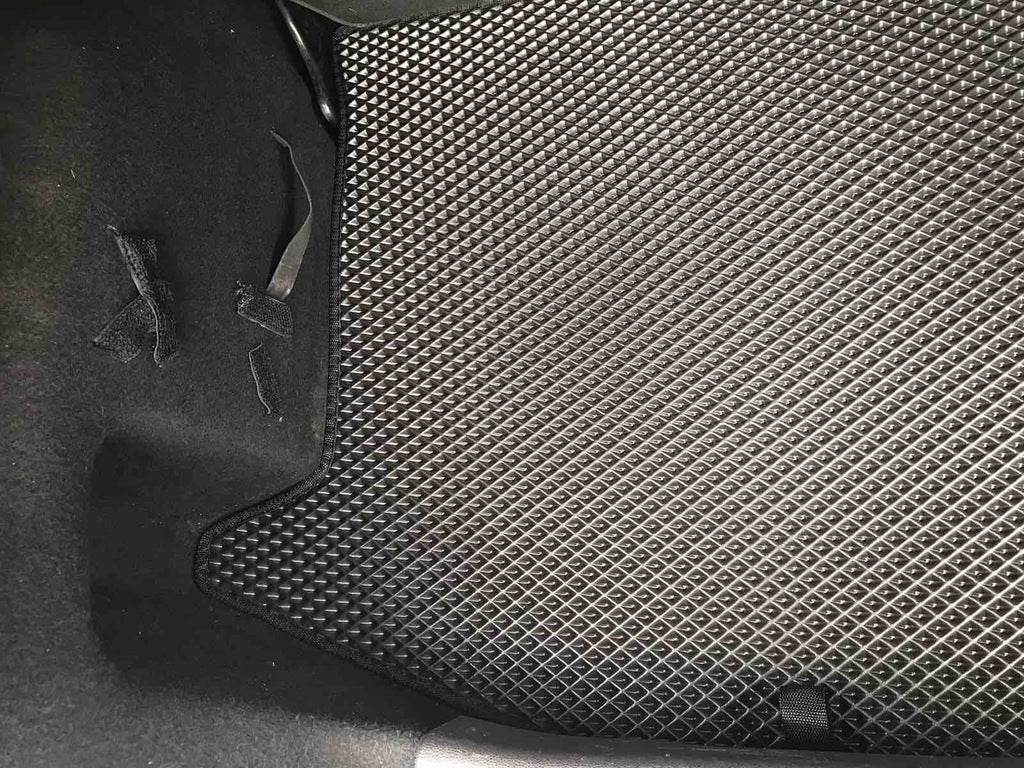 HB trunk mat (EVA, black) for Ford Fiesta 2008-2017 - Reelken Auto