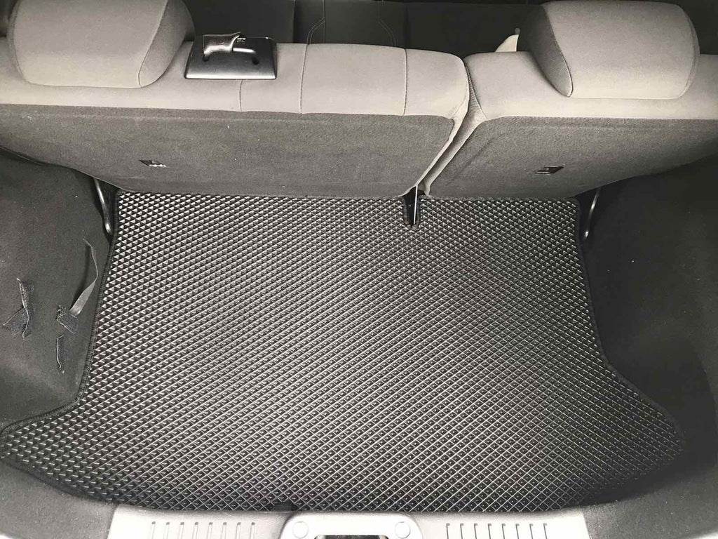 HB trunk mat (EVA, black) for Ford Fiesta 2008-2017 - Reelken Auto