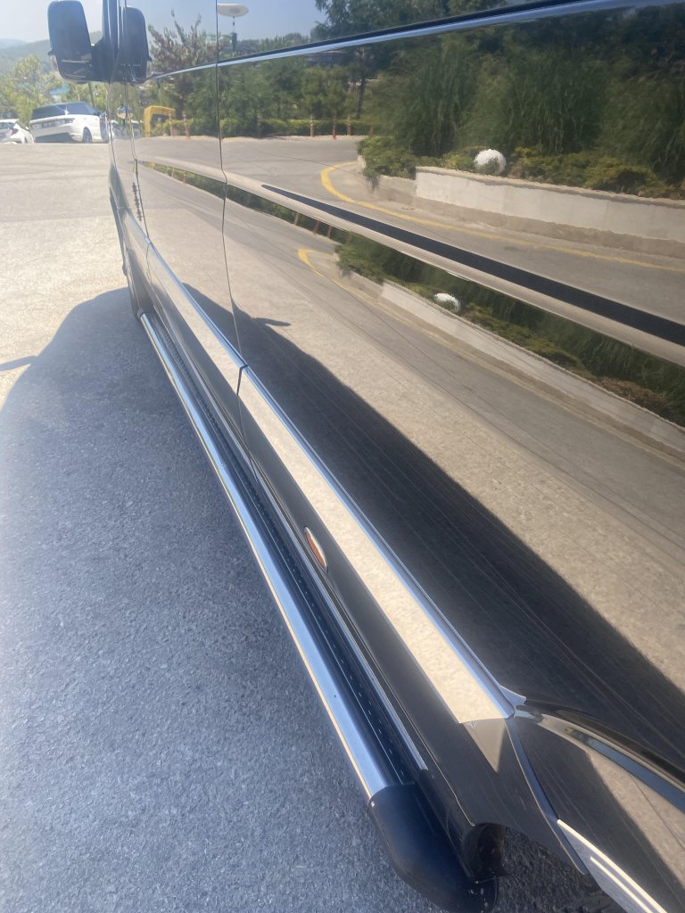 Moldings on door (stainless) for Volkswagen Crafter 2006-2016 - image 8