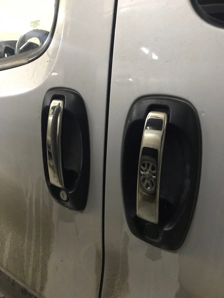 Covers for handles (4 pieces, stainless steel) for Peugeot Bipper - image 1