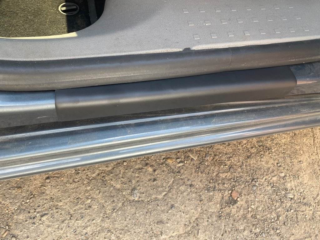 Pads for door sills EuroCap (4 pieces, ABS) for Volkswagen Caddy 2010-2015 - Reelken Auto