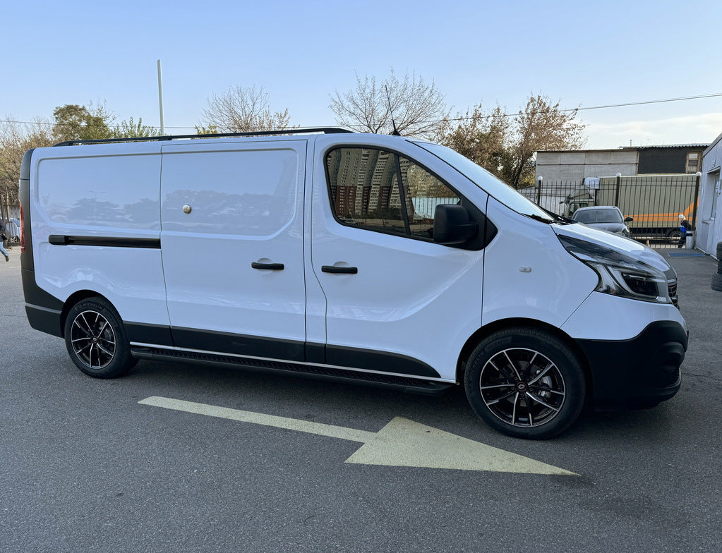 Side area Allmond Black (2 pcs., Aluminum) for Renault Trafic 2015↗ - image 3