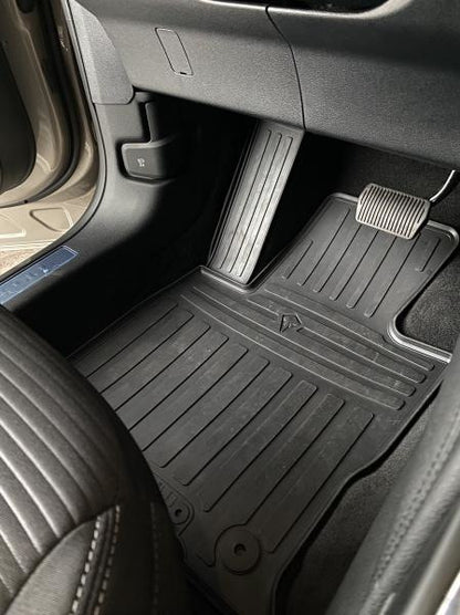 Rubber Floor Mats (4 pcs, Stingray Premium) for Ford Kuga/Escape 2019- - image 1