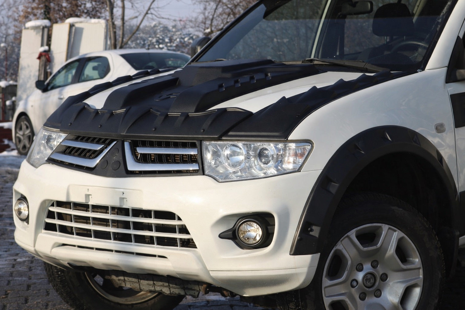 Hood Scoop V1 (ABS) for Mitsubishi L200 2006-2015 - image 1