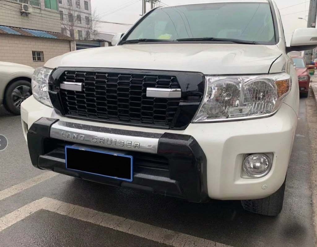 Front grille with emblem 2012-2016 (GR Sport) for Toyota Land Cruiser 200 2007-2021 - image 1