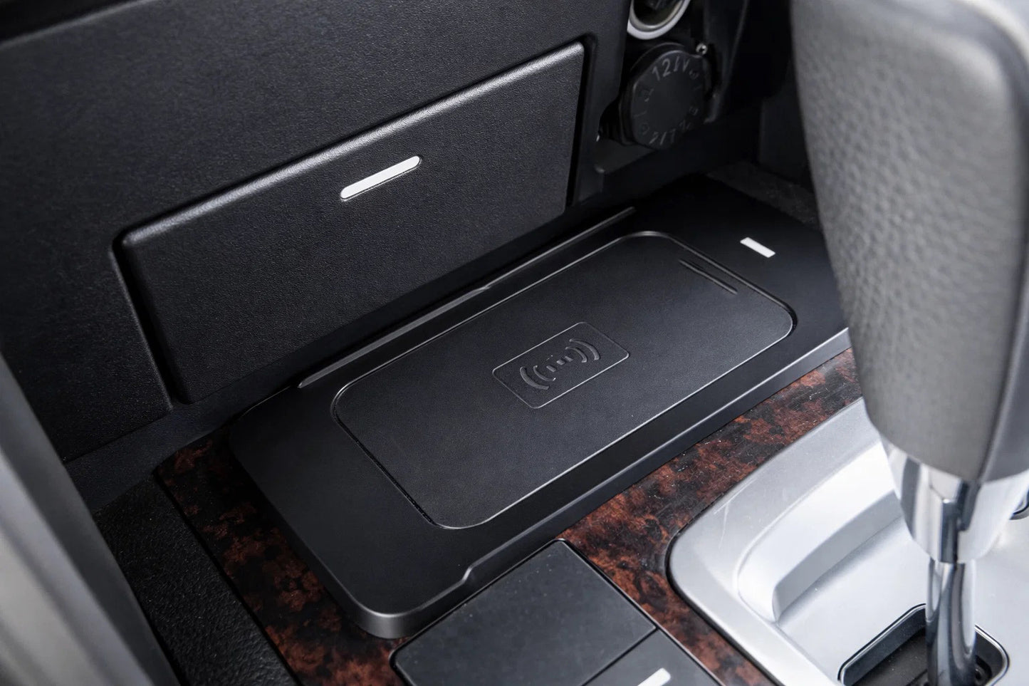 Wireless Phone Charging Kit (2007-2015) for Toyota Land Cruiser 200 2007-2021 - image 1