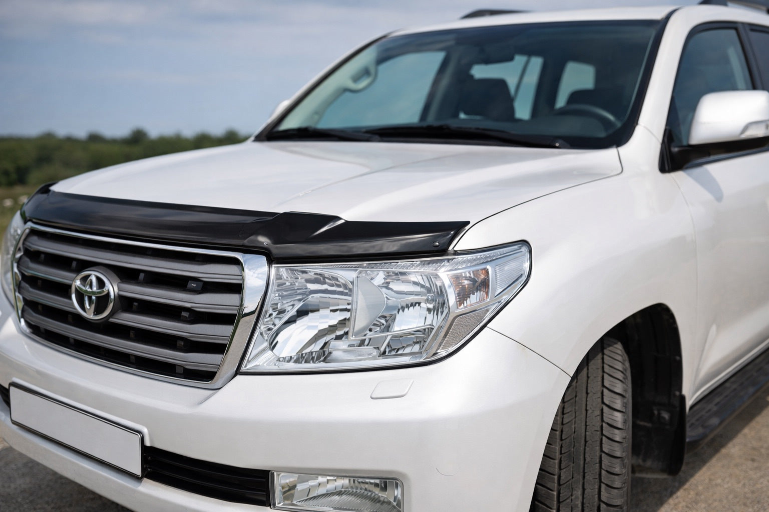 Hood Deflector 2007-2015 (EuroCap) for Toyota Land Cruiser 200 2007-2021 - image 1