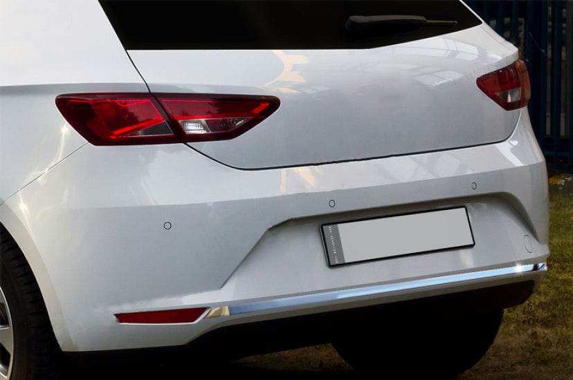 The edge of the bumper (stainless.) for Seat Leon 2013-2020 - Reelken Auto