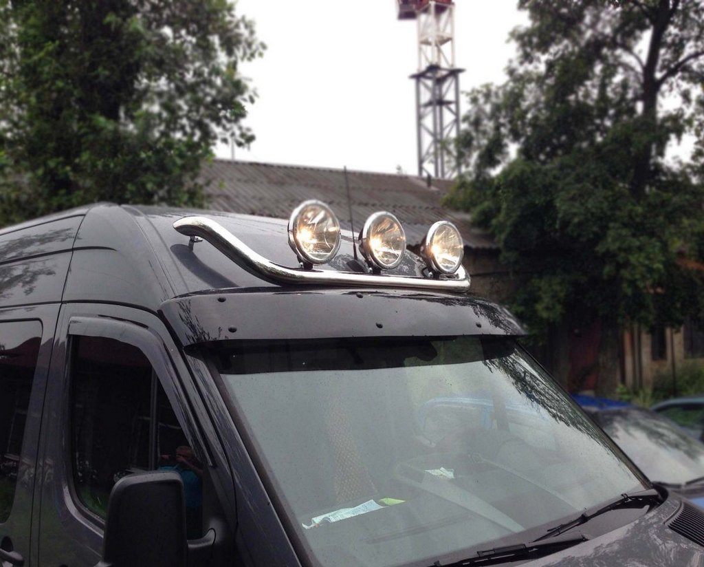 Upper bull bar (stainless steel) for Volkswagen LT 1995-2006 - image 2