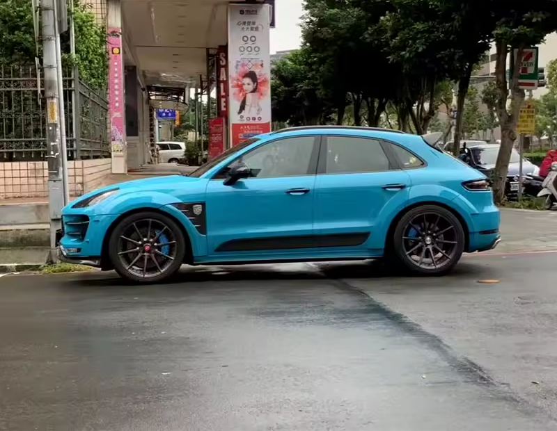 Carbon FullSet Body Kit for Porsche Macan 2014-2024 - image 5