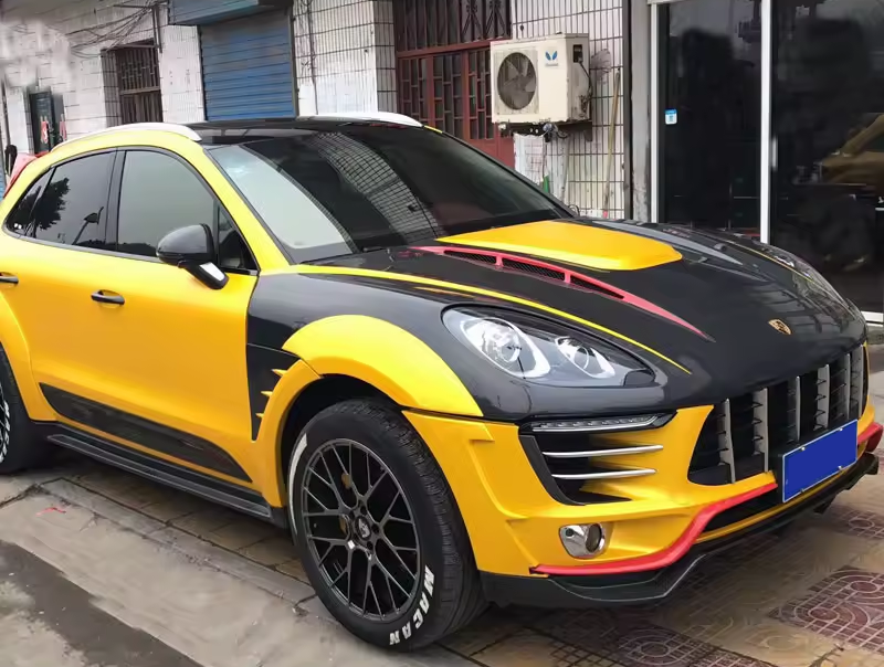 Carbon FullSet Body Kit for Porsche Macan 2014-2024 - image 1