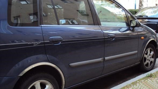 Stainless Steel Fender Trim (4 pcs) for Mazda Premacy 1999-2005 - image 1