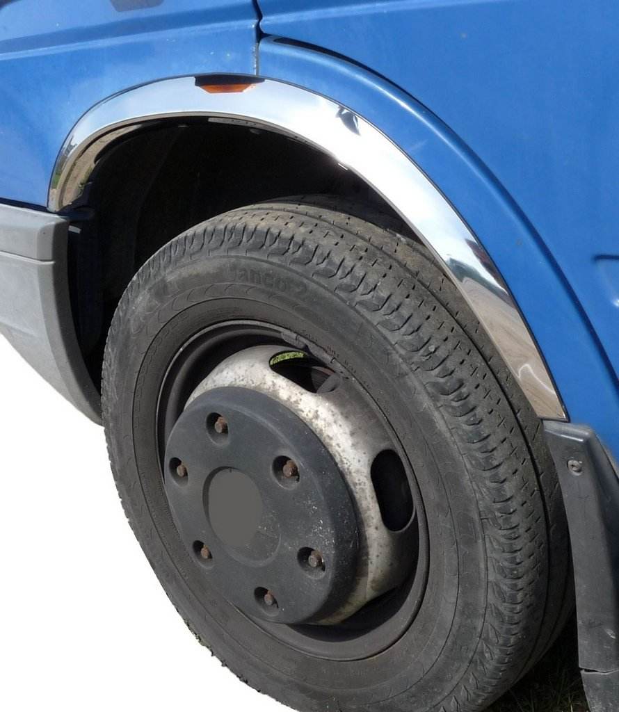 The pads on the arches (4 pieces, stainless steel) for Volkswagen LT 1995-2006 - Reelken Auto