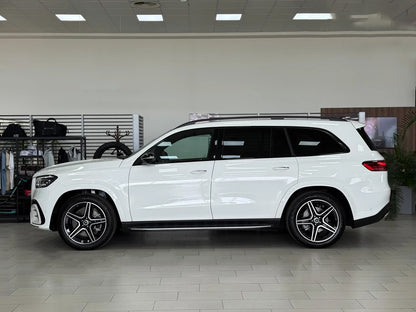 A restyling kit in the 2025 GLS450 for Mercedes GLS X167 - image 4