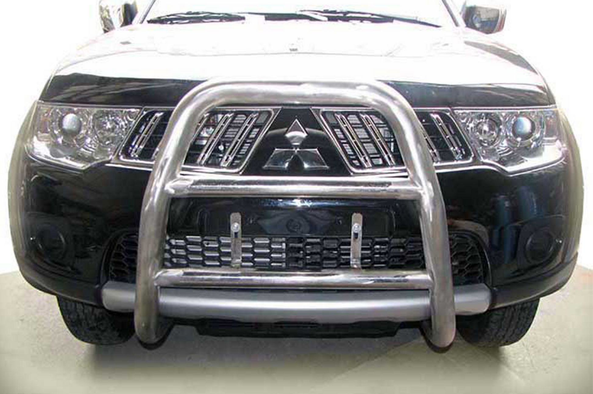 Bull Bar WT018 (Stainless Steel) for Mitsubishi L200 2006-2015 - image 3