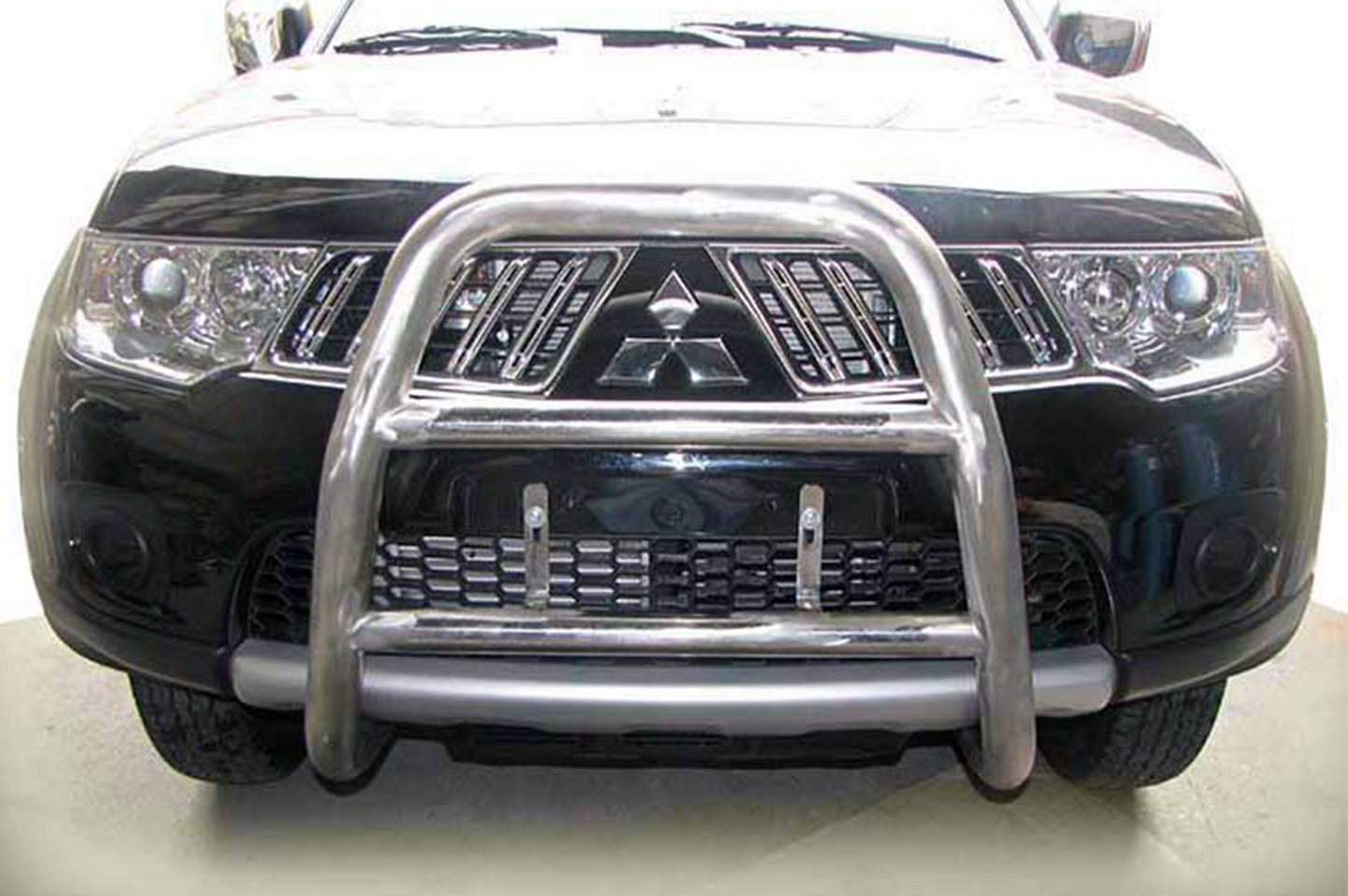 Bull Bar WT018 (Stainless Steel) for Mitsubishi L200 2006-2015 - image 3