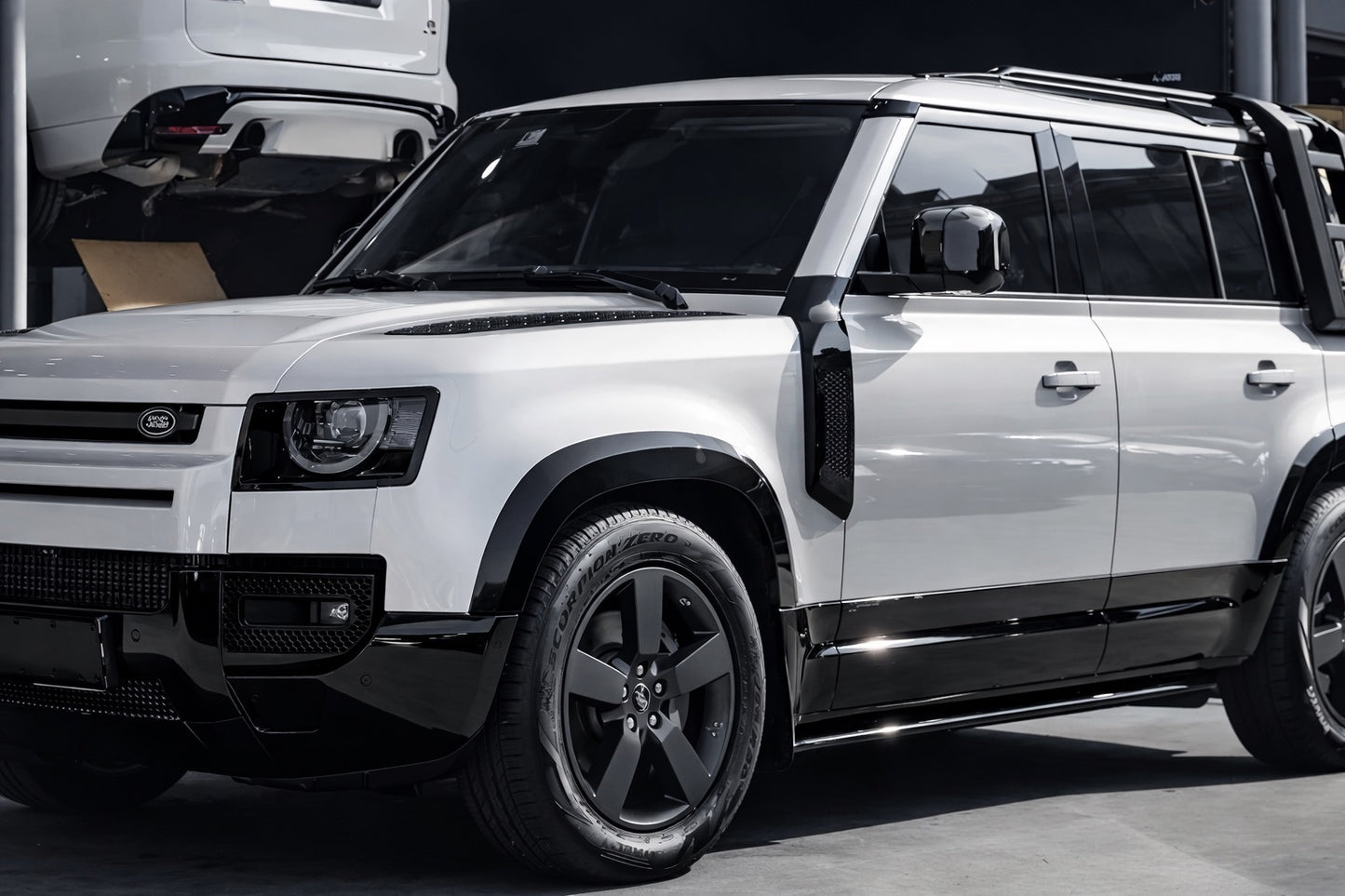 Set of Door Moldings for Land Rover Defender 2019- - image 2