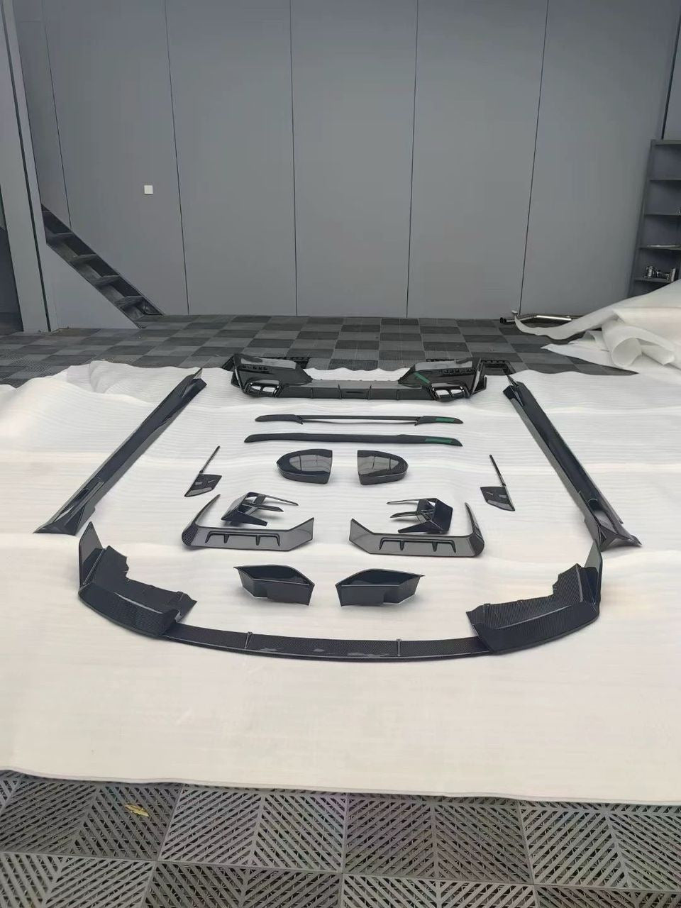 MNSR-Style Carbon body kit for BMW 7 series G70/G71 - image 3