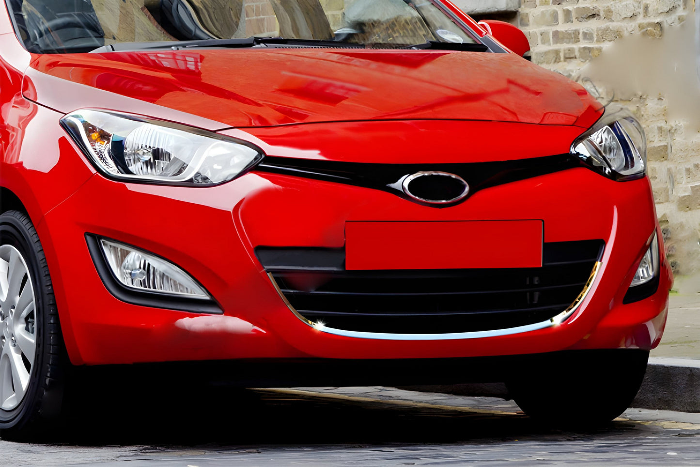 Stainless Steel Grille Surround Trim for Hyundai I-20 2012-2014 - image 1