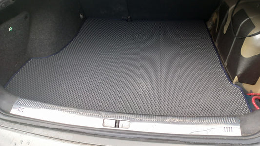 Trunk Mat SD (EVA, Black) for Volkswagen Passat B5 1997-2005 - image 1
