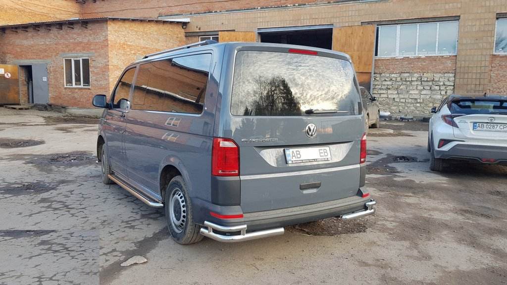 The rear corners of the AK003-Double (2 pieces, stainless steel) for Volkswagen T6 - Reelken Auto