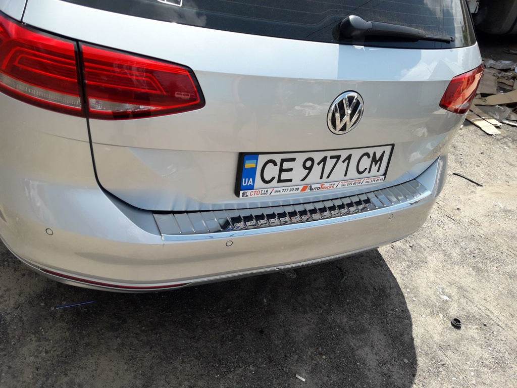 Cover on the rear bumper Carmos V1 (SW) for Volkswagen Passat B8 2015-2023 - Reelken Auto