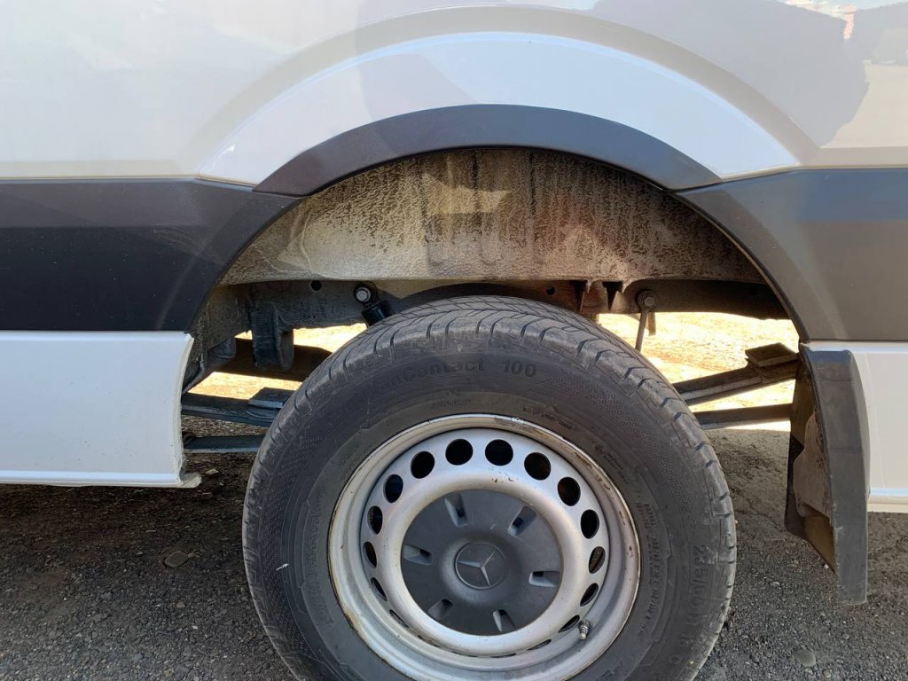 Narrow fender flares (4 pcs, black) for Volkswagen Crafter 2006-2016 - image 7