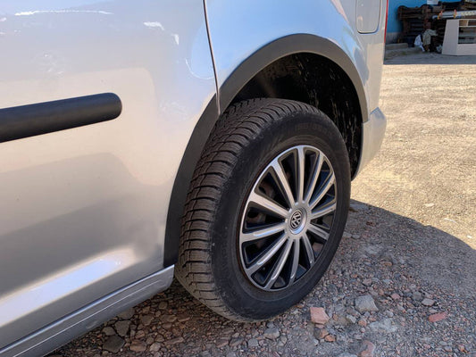 The pads on the arches (black Mat) for Volkswagen Caddy 2010-2015 - image 1