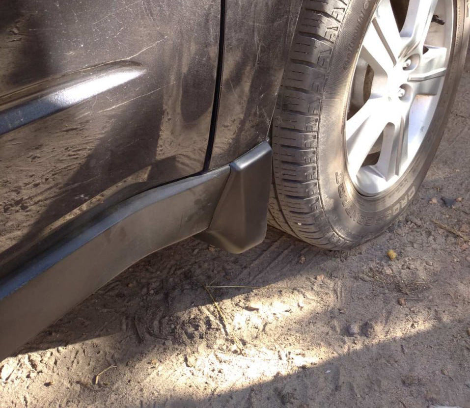 Premium Mud Flaps (4 pcs) for Subaru Forester 2008-2013 - image 1