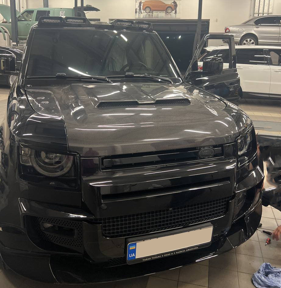 Carbon Hood (real carbon) for Land Rover Defender 2019- - image 1