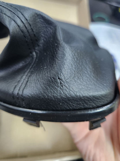 Gear Shift Boot 735496906 (OEM) Clearance for Fiat Linea 2006-2018 - image 3