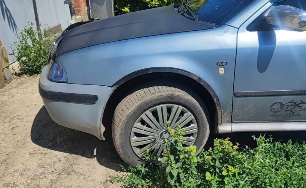 Fender flares (4 pcs, black) for Skoda Octavia I Tour A4 1996-2010 - image 1