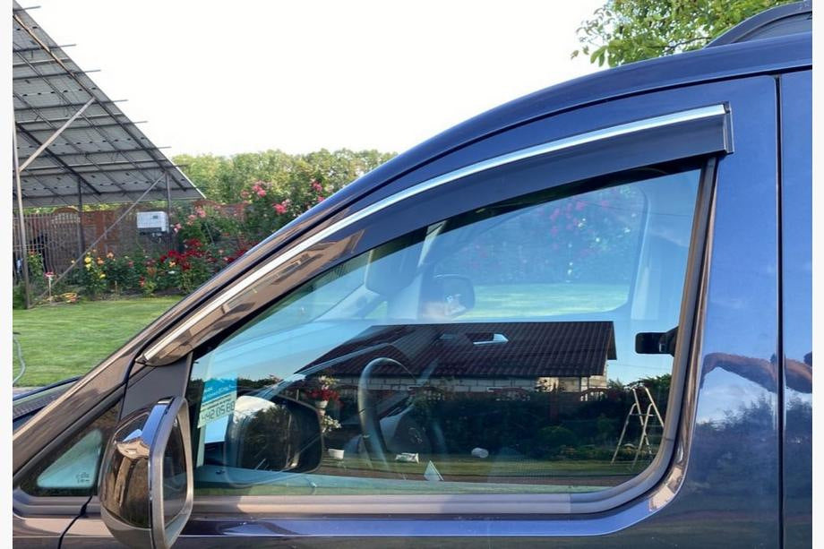 Window Deflectors with Chrome Trim (4 pcs, Sunplex Chrome) for Ford Connect 2021- - image 1
