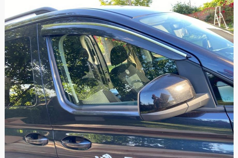 Window Deflectors with Chrome Trim (4 pcs, Sunplex Chrome) for Ford Connect 2021- - image 2