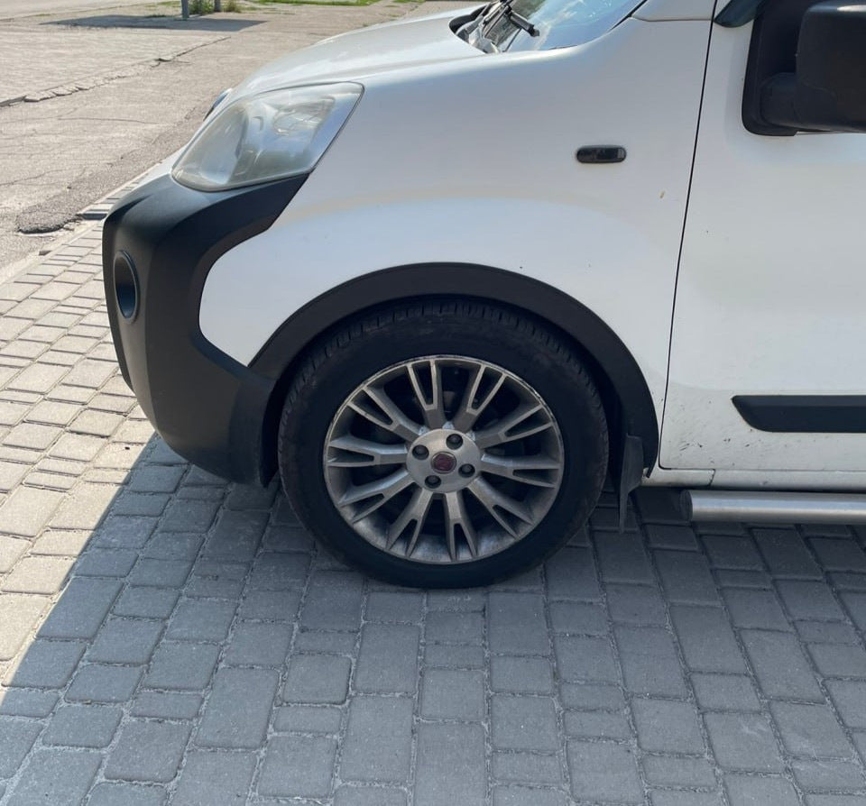 Fender flares (4 pcs, black) for Peugeot Bipper 2008-2017 - image 1