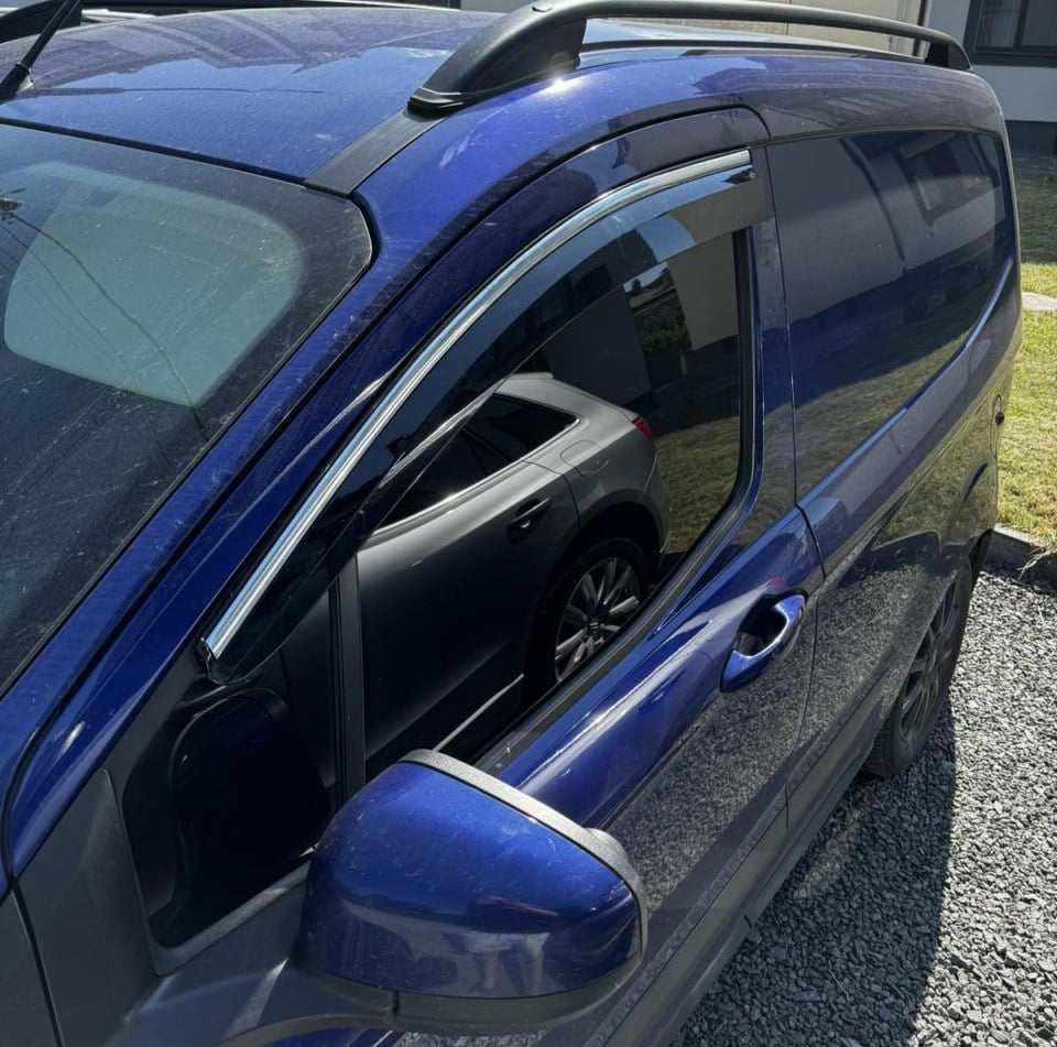 Window Deflectors with Chrome Trim (4 pcs, Sunplex Chrome) for Ford Courier 2014-2023 - image 4