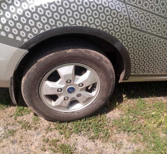 Fender flares (6 pcs, black) for Ford Custom 2013-2022 - image 2