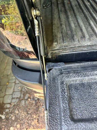 Tailgate Struts for Toyota Hilux 2015- - image 5