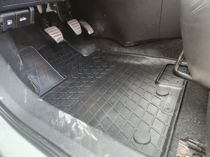Rubber Floor Mats (4 pcs, Stingray Premium) for Nissan Qashqai 2007-2010 - image 1