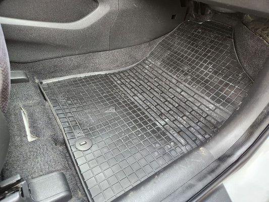 Rubber Floor Mats Type-1 (4 pcs, Stingray Premium) for Kia Sportage 2015-2021 - image 2