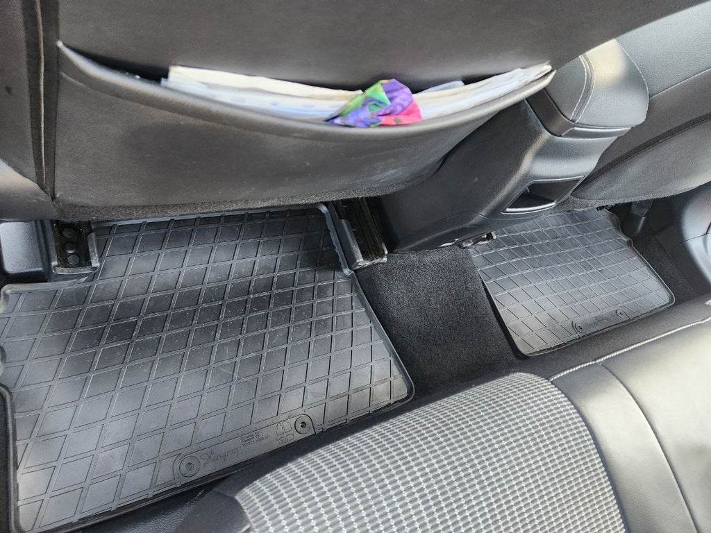Rubber mats (4 pcs, Stingray Premium) for Toyota Auris 2012-2018 - Reelken Auto