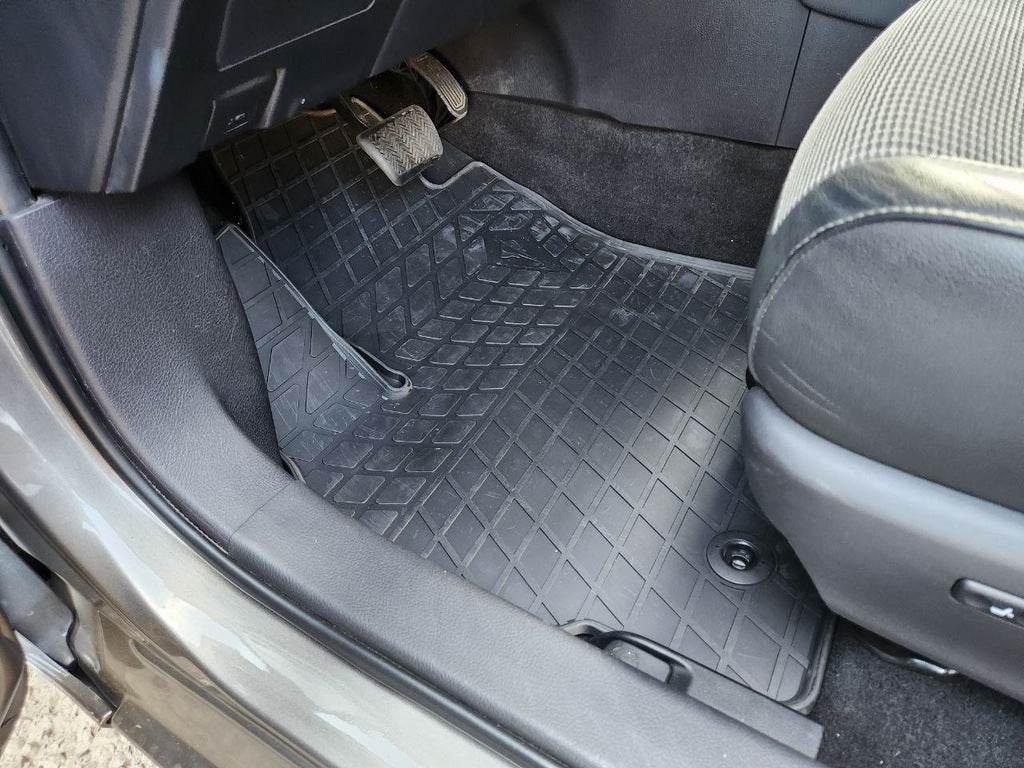 Rubber mats (4 pcs, Stingray Premium) for Toyota Auris 2012-2018 - Reelken Auto