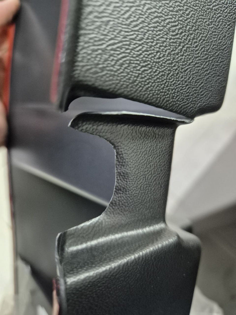 Clearance Spoiler 3-piece (ABS) for Dacia Duster 2018-2024 - image 2