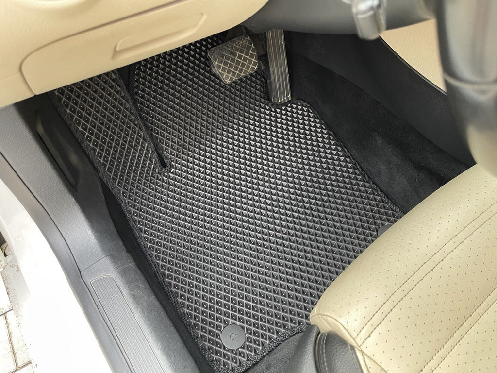 EVA Floor Mats (black) for Volkswagen Passat СС 2008-2017 - image 9