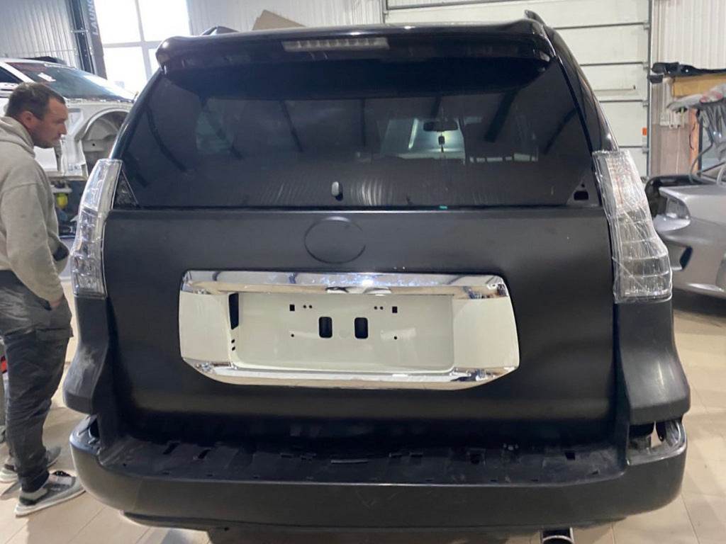 Restyling kit in the 2020 Lexus GX460 for Toyota Land Cruiser Prado 150 - Reelken Auto